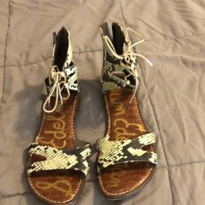 Sam Edelman size 71/2 snakeskin look sandals